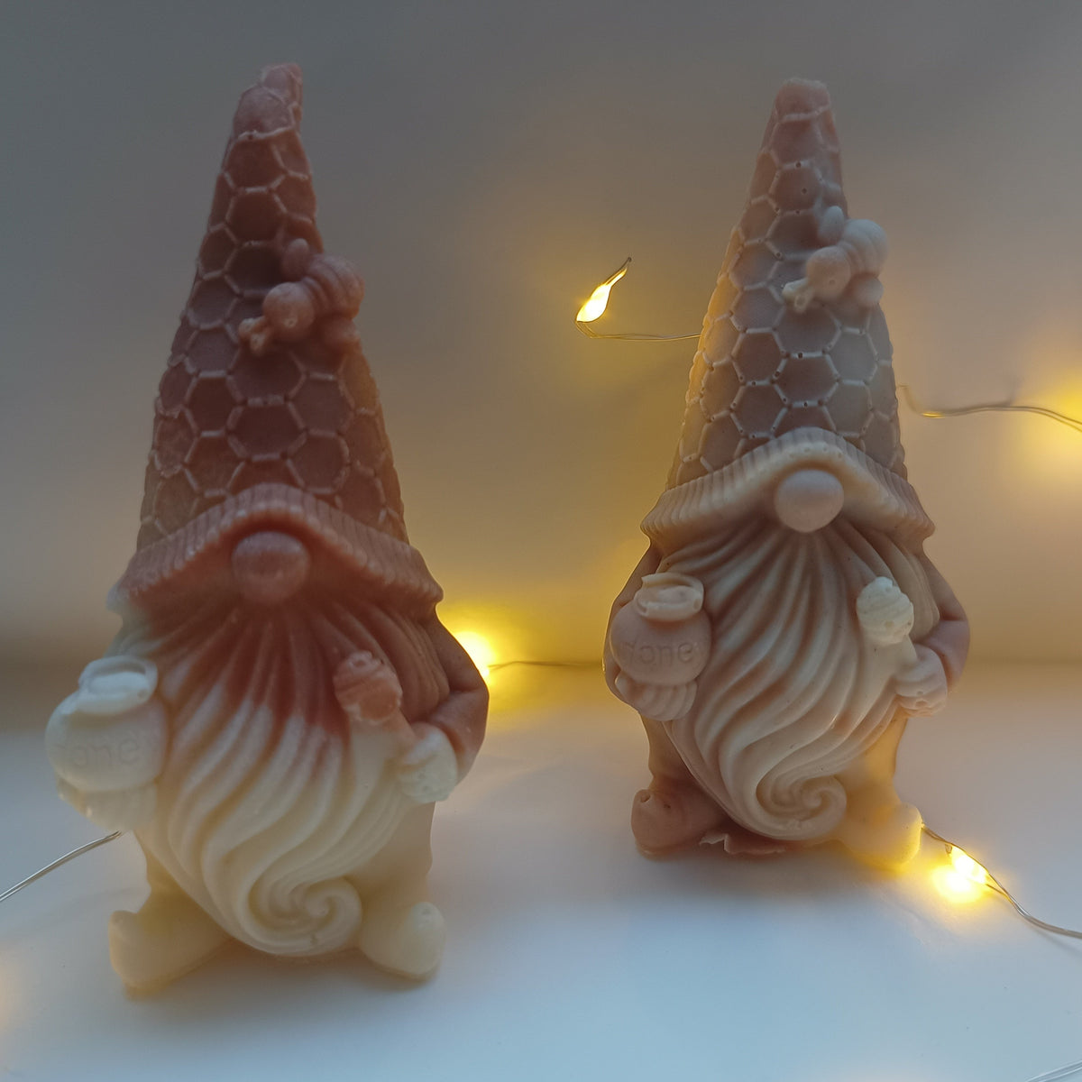 Savon surgras naturel sans huile essentielle amande douce et argiles forme lutin pot de miel - Les Petits Savons