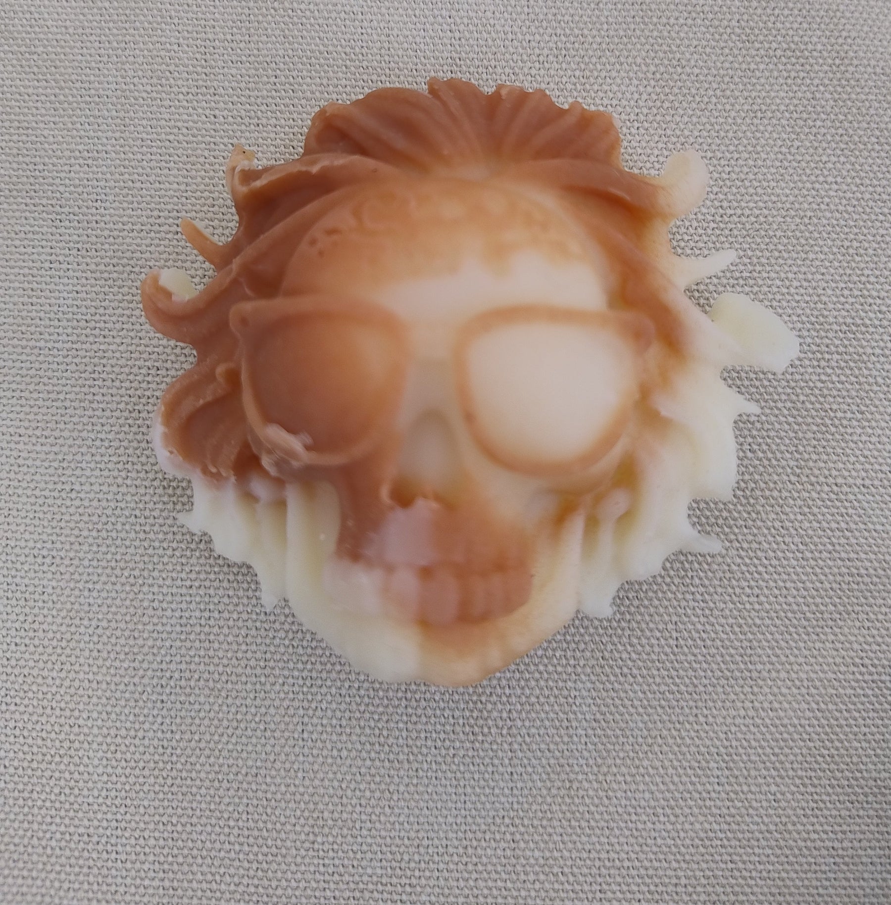 Savon surgras tête de mort lunettes soleil
