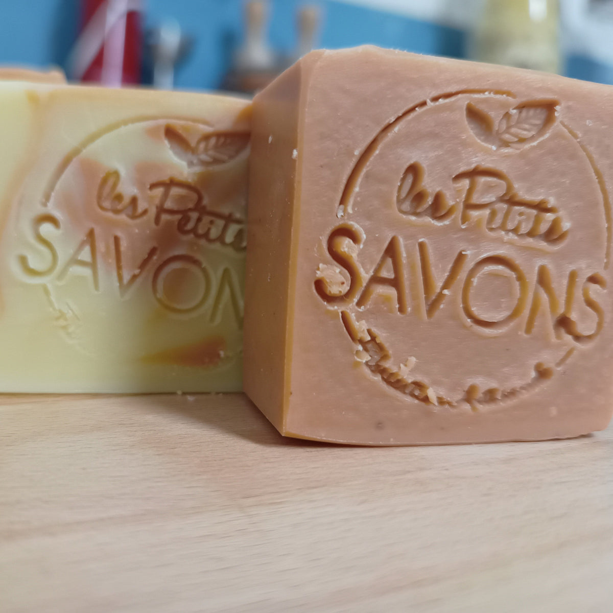 savon naturel surgras sans huile essentielle amande douce et argiles - Les Petits Savons
