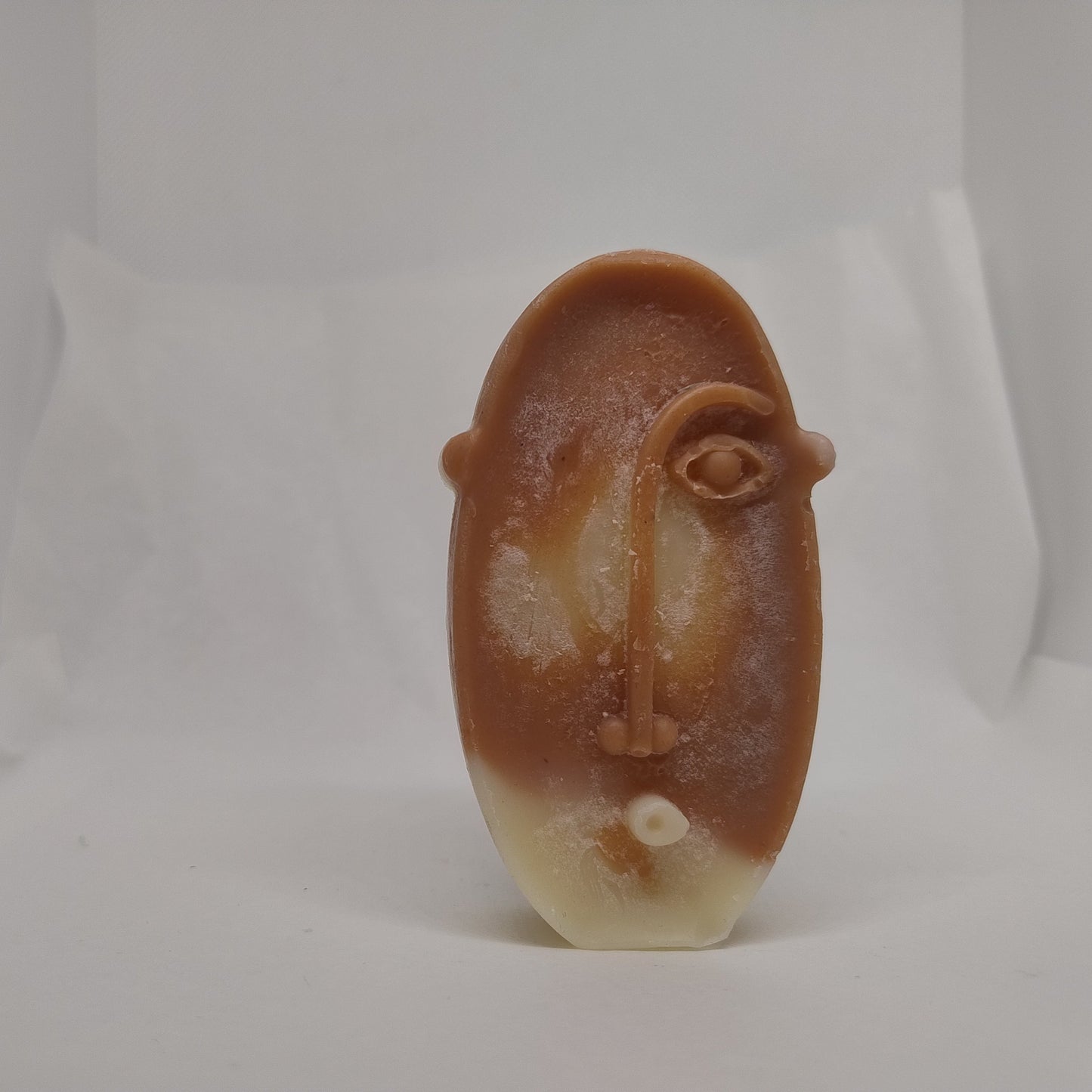 Savon naturel surgras amande douce et argiles en forme de tete - Les Petits Savons