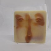 Savon naturel surgras carre en forme de tete - Les Petits Savons