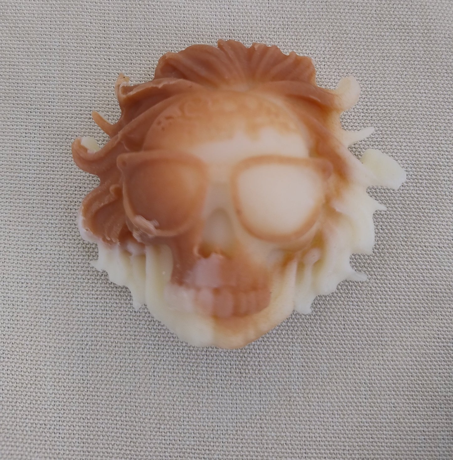 Savon surgras tête de mort lunettes soleil