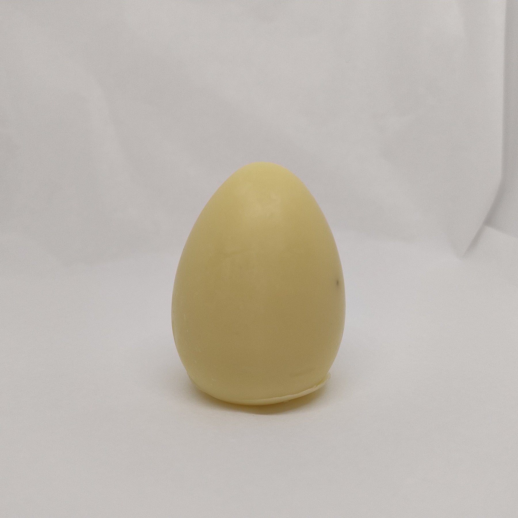 Savon naturel surgras au poivre en forme d'oeuf