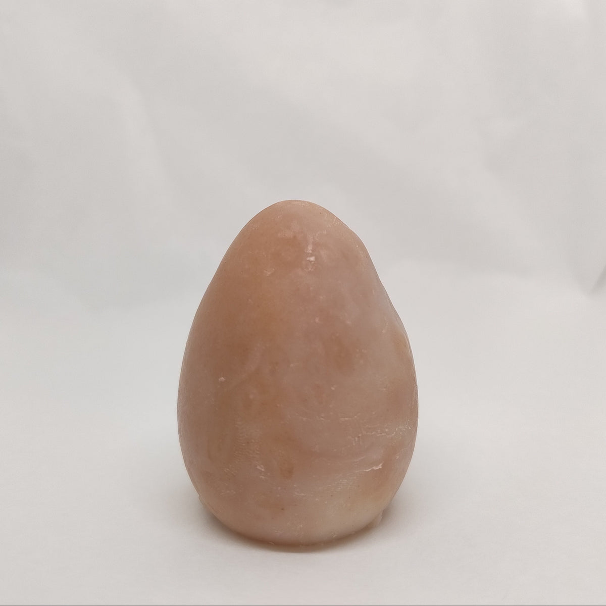Savon naturel surgras amande douce et argiles en forme d'oeuf