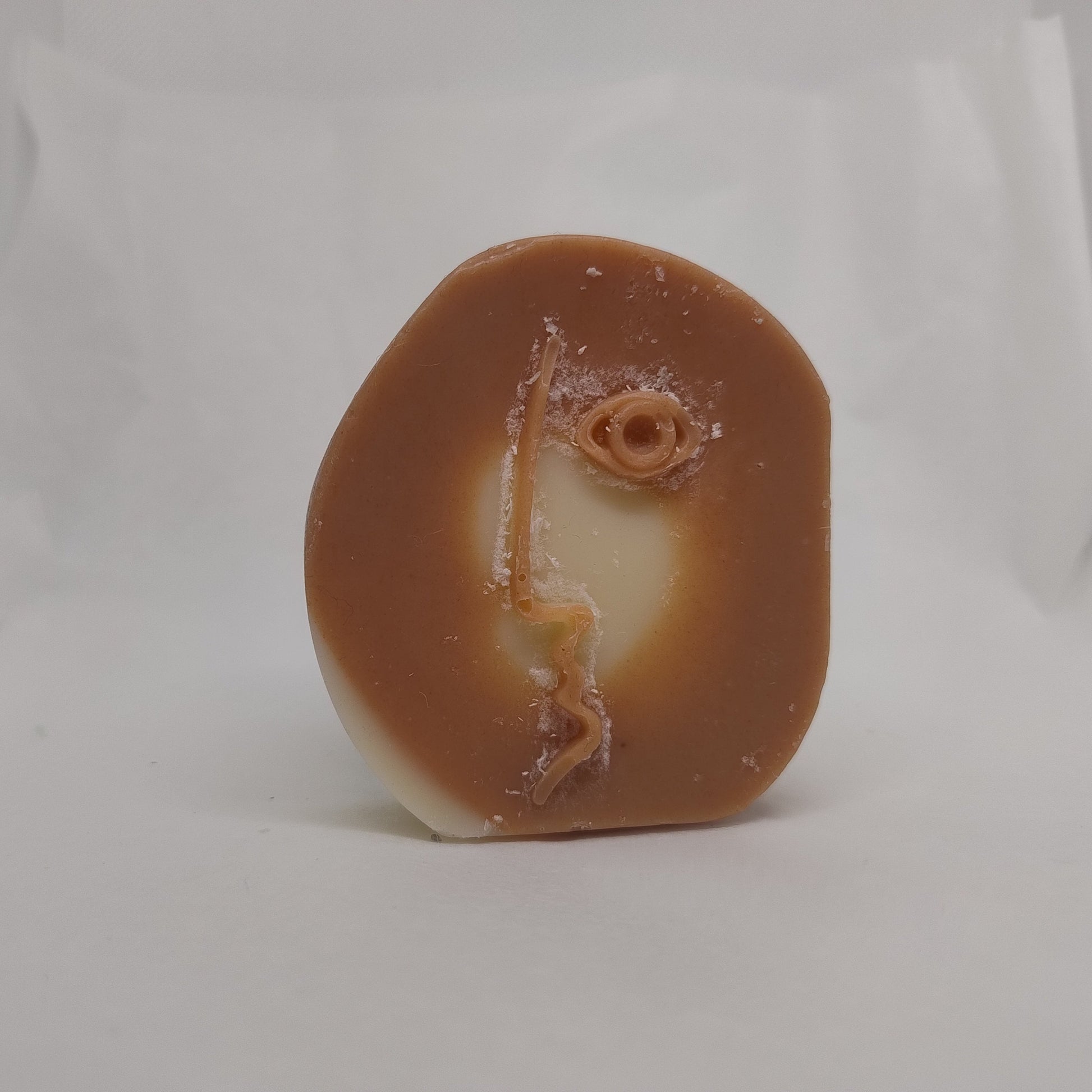 Savon naturel surgras en forme de petite tete amande douce et argiles - Les Petits Savons