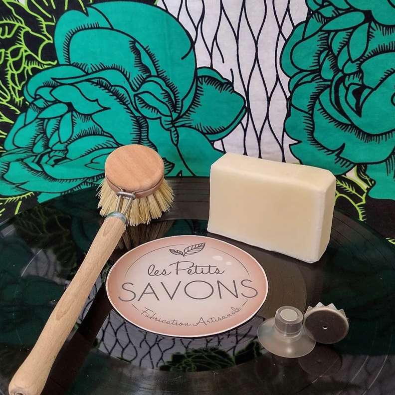 Savon naturel vaisselle au bicarbonate - Les Petits Savons