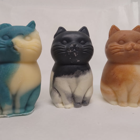 Gamme de savons naturels en forme de chat - Les Petits Savons